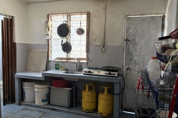 End Lot 3 Storey Terrace Taman Sentul Jaya, Sentul Kuala Lumpur 