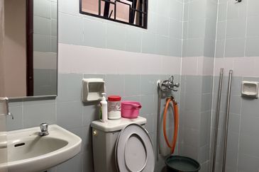 Big Corner Semi D SL 8 Bandar Sungai Long near UTAR 