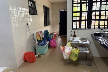 Big Corner Semi D SL 8 Bandar Sungai Long near UTAR 