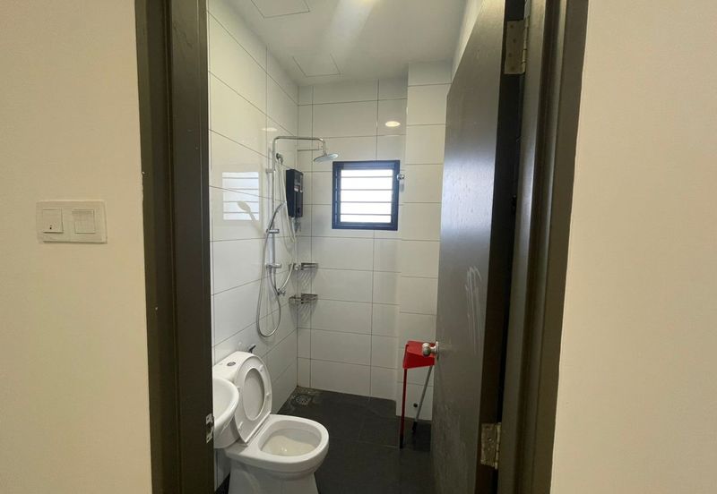 Fully Furnished Corner Ground Floor Rafflesia Residence Sg Long