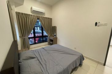 Fully Furnished Corner Ground Floor Rafflesia Residence Sg Long