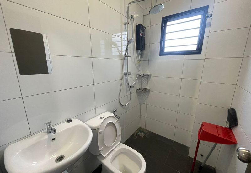 Fully Furnished Corner Ground Floor Rafflesia Residence Sg Long