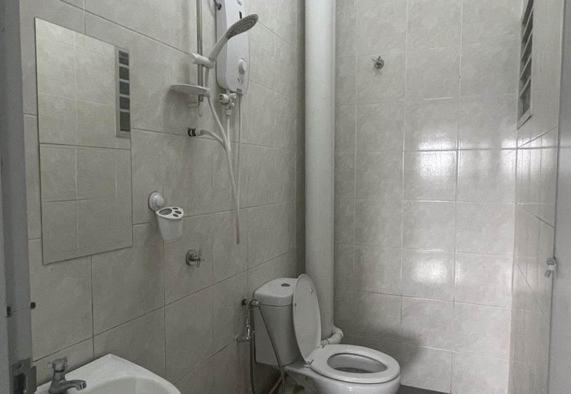 Ready Move In Partial Furnished Pangsapuri Puncak Saujana Kajang