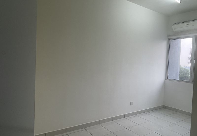 Ready Move In Partial Furnished Pangsapuri Puncak Saujana Kajang
