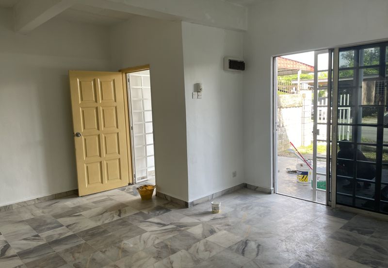 End Lot 2.5 Storey Taman Cheras Jaya Balakong near Amerin Mall