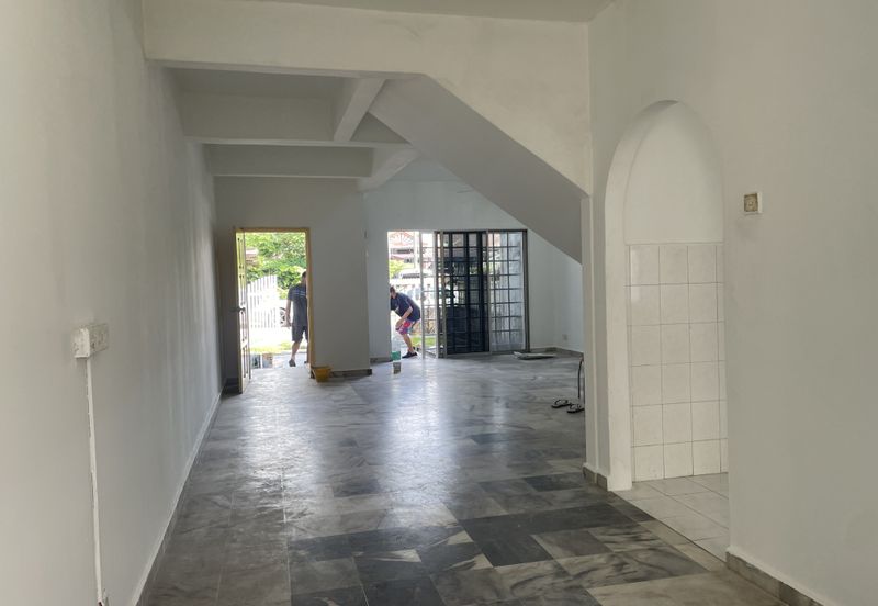 End Lot 2.5 Storey Taman Cheras Jaya Balakong near Amerin Mall