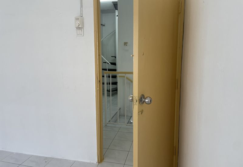 End Lot 2.5 Storey Taman Cheras Jaya Balakong near Amerin Mall