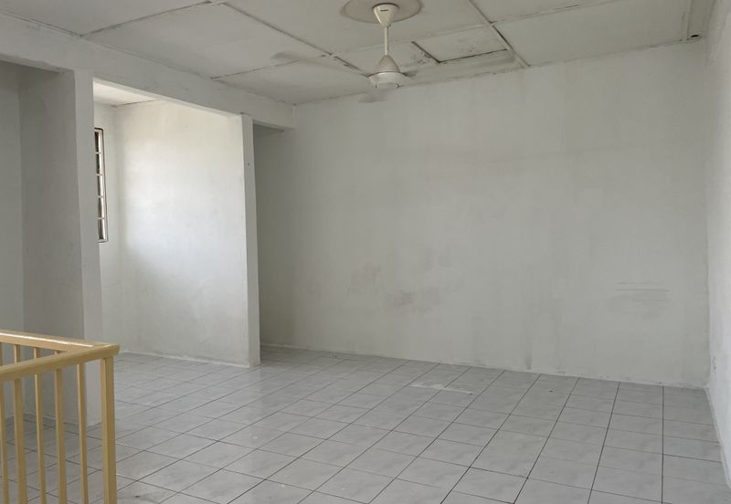 End Lot 2.5 Storey Taman Cheras Jaya Balakong near Amerin Mall