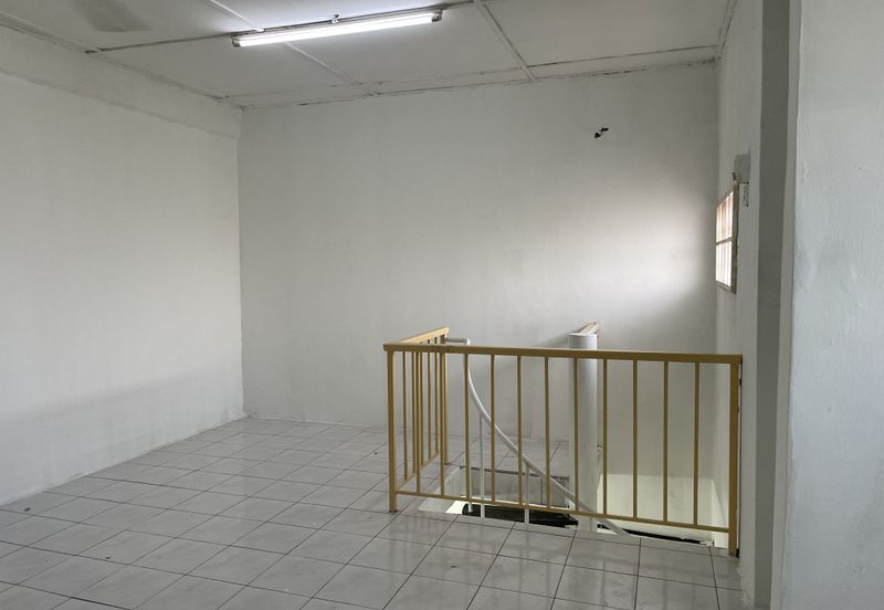 End Lot 2.5 Storey Taman Cheras Jaya Balakong near Amerin Mall