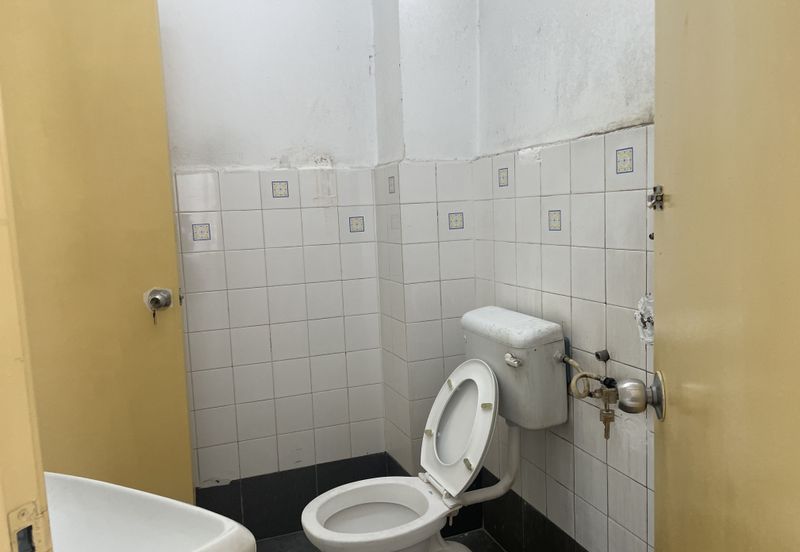 End Lot 2.5 Storey Taman Cheras Jaya Balakong near Amerin Mall