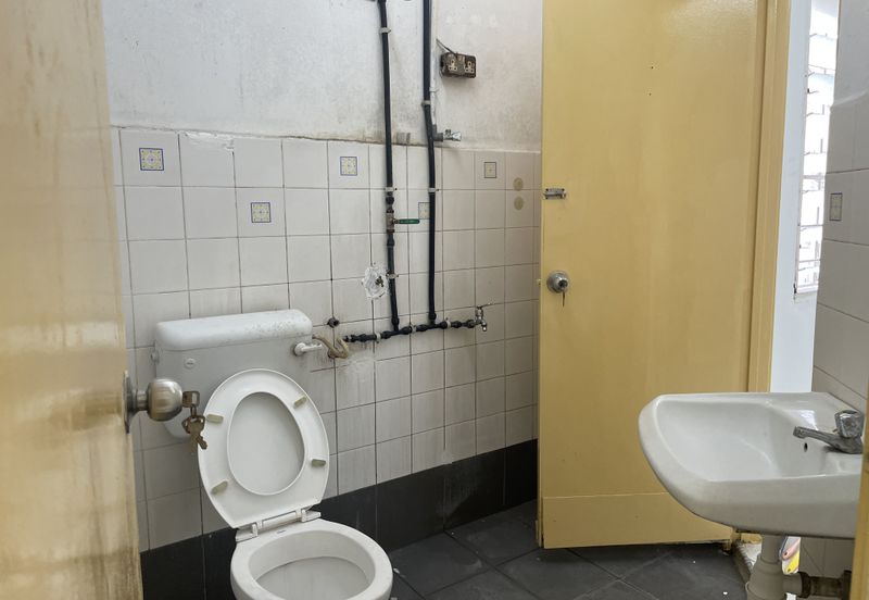 End Lot 2.5 Storey Taman Cheras Jaya Balakong near Amerin Mall