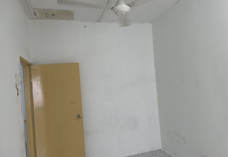 End Lot 2.5 Storey Taman Cheras Jaya Balakong near Amerin Mall