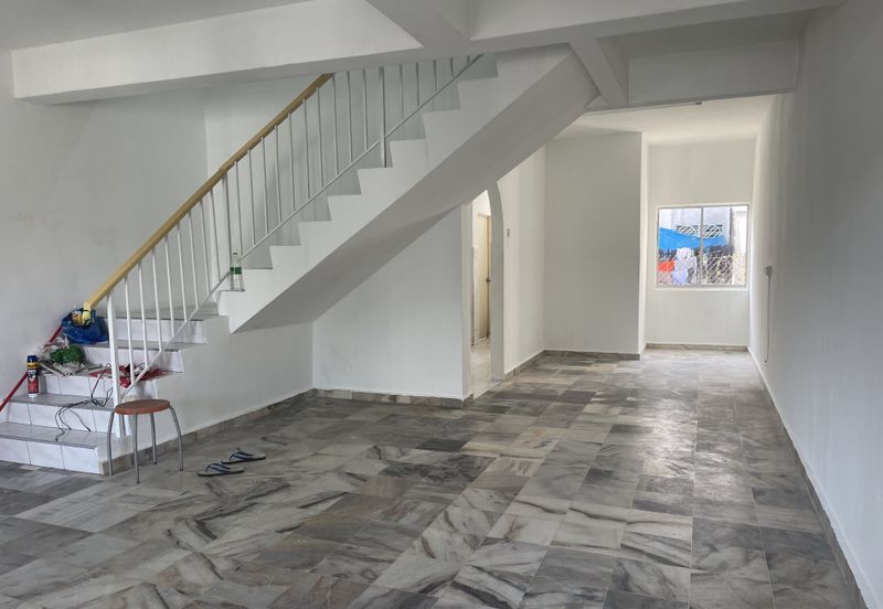 End Lot 2.5 Storey Taman Cheras Jaya Balakong near Amerin Mall