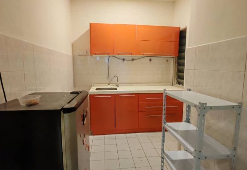 Ready Move In Partial Furnished Green Acre Bandar Sg Long