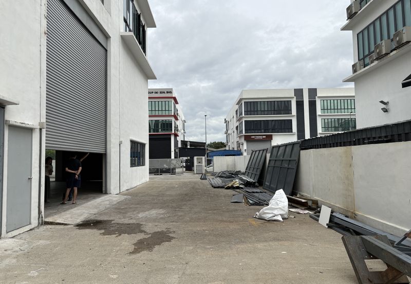 3-storey Semi D Factory Bukit Serdang Industrial Park Seri Kembangan