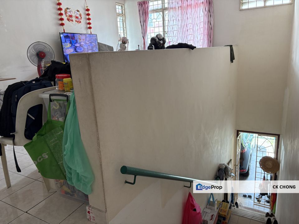 Freehold Taman Lagenda Mas Townhouse Cheras Partially Furnished, Selangor, Batu 9th Cheras