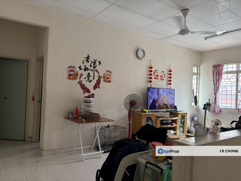 Freehold Taman Lagenda Mas Townhouse Cheras Partially Furnished, Selangor, Batu 9th Cheras