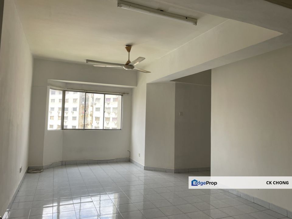 Sri Hijau Apartment Mahkota Cheras Near BMC Mall NSK, Selangor, Kajang