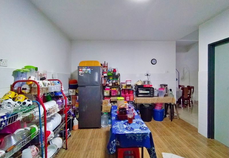 Taman Casa Lagenda, Batu 14, Hulu Langat Double Storey Terrace Freehold Malay Reserve for sale