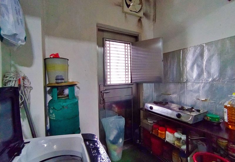 Taman Casa Lagenda, Batu 14, Hulu Langat Double Storey Terrace Freehold Malay Reserve for sale