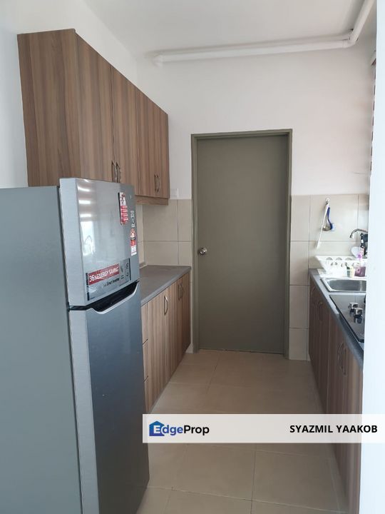Puncak 7 Residences Condominium, Seksyen 7 Shah Alam for Sale (3 rooms 3 bathrooms, Low Density, Near Uitm, Tenanted), Selangor, Shah Alam