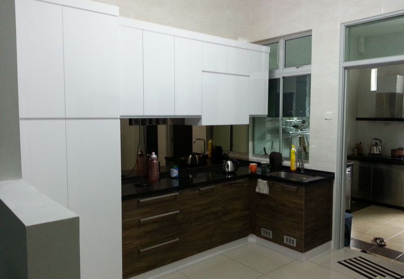 Last 3 unit Facing Lakeview! Sky condo 4R2B Monthly 1.8k get!