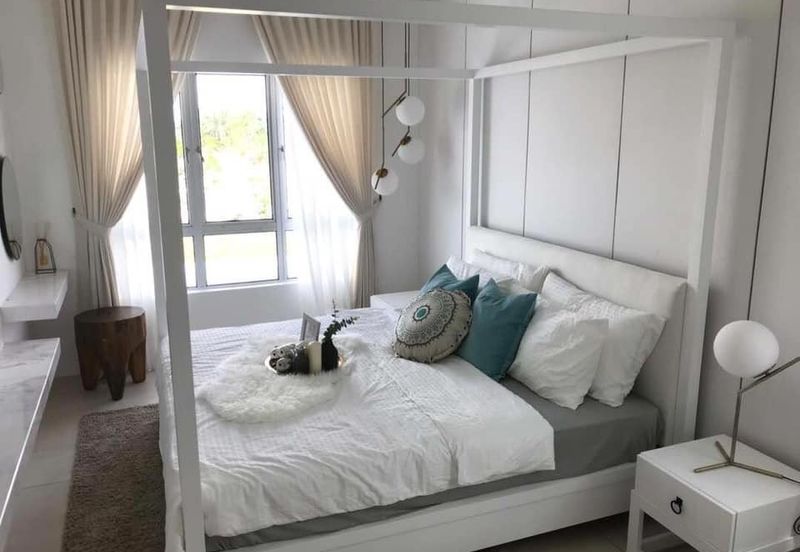 SUPER WORTH Dream House Big Condo 4R2B!!!