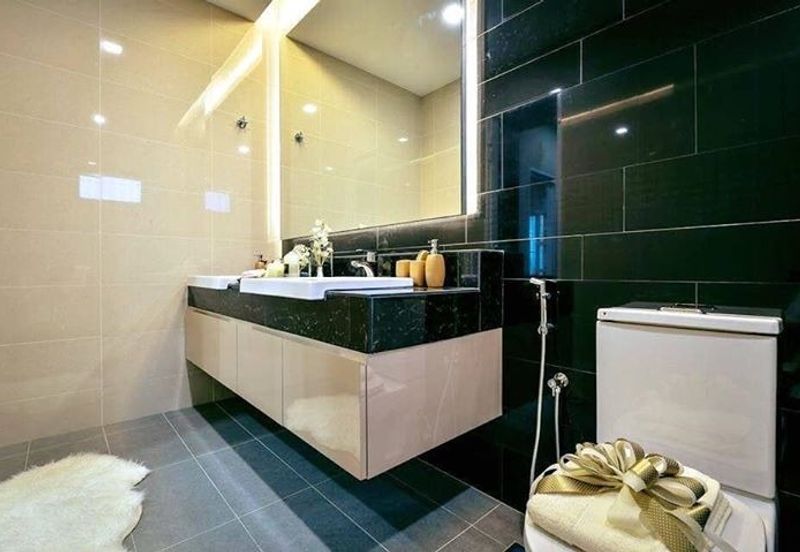 SUPER WORTH Dream House Big Condo 4R2B!!!