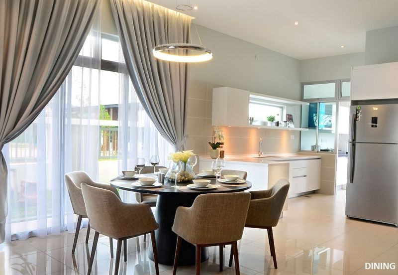 Kota Kemuning [4k Salary Full Loan] 4R2B Large Condo!