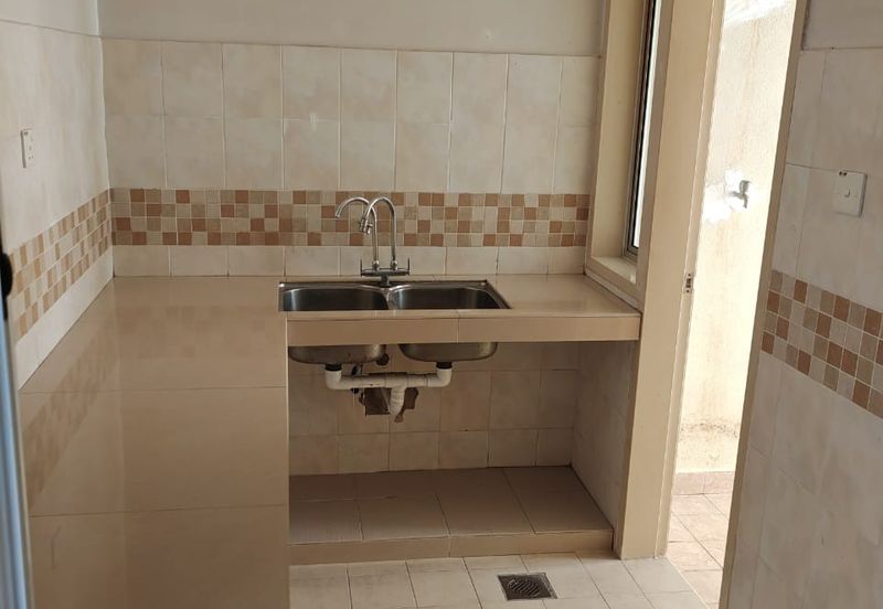 Puteri Bayu Apartment