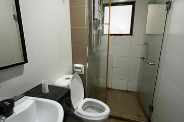 Desa Idaman Residences