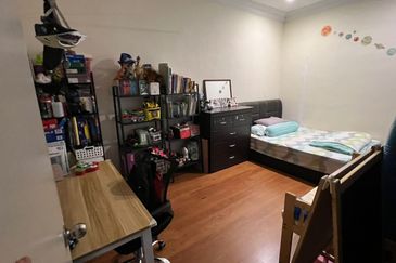 Zefer Hill Residence