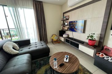 Zefer Hill Residence