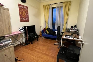 Zefer Hill Residence