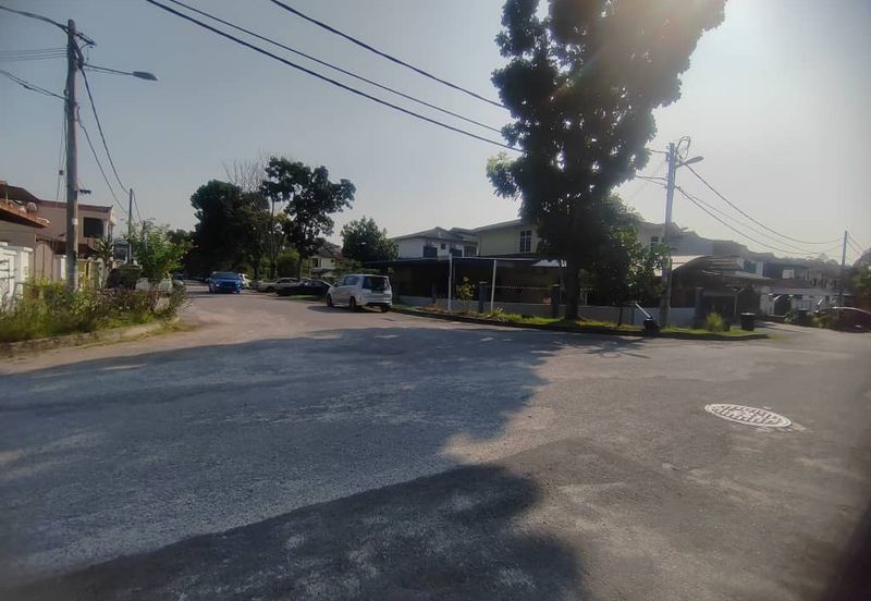 Taman Saujana Puchong