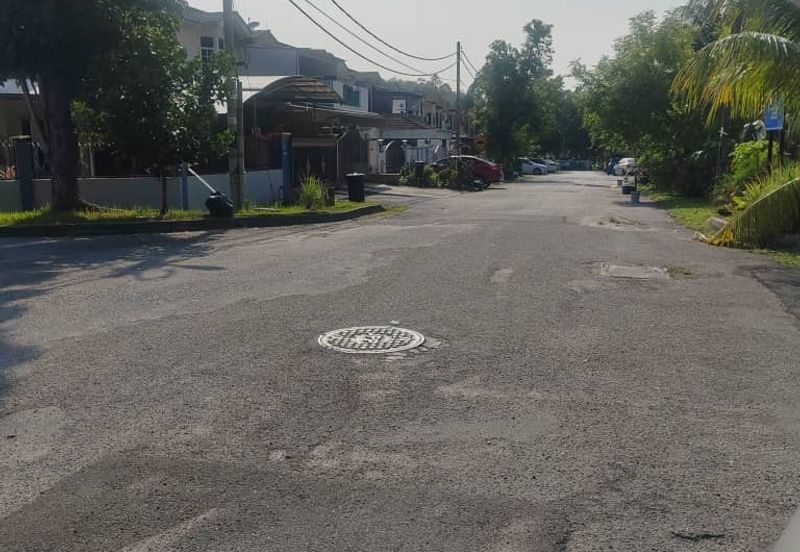 Taman Saujana Puchong