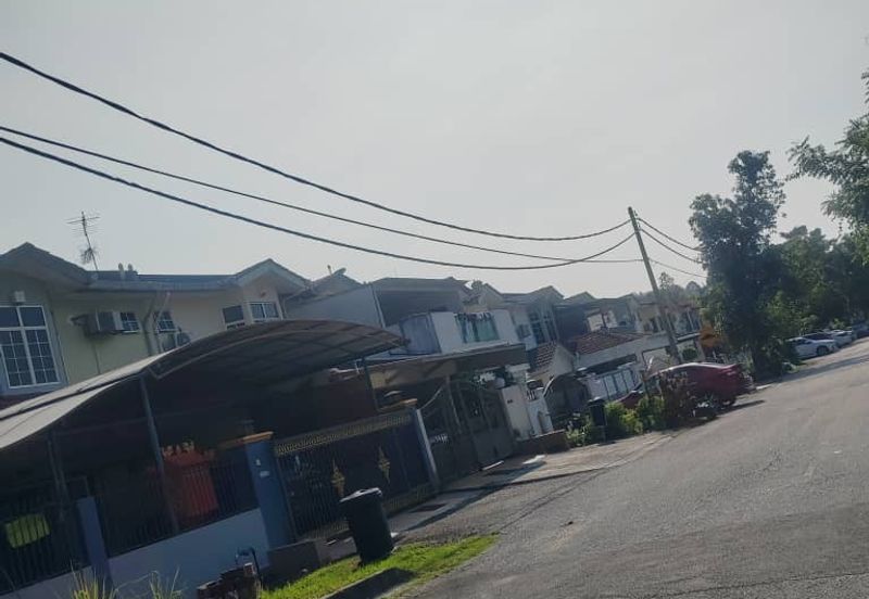 Taman Saujana Puchong