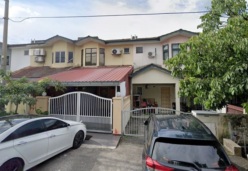 Taman Saujana Puchong