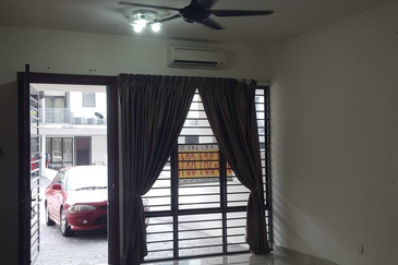 Odora Parkhomes @ 16 Sierra