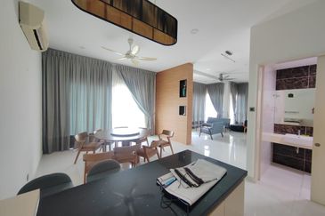 Akira @ 16 Sierra (Sierra 9)