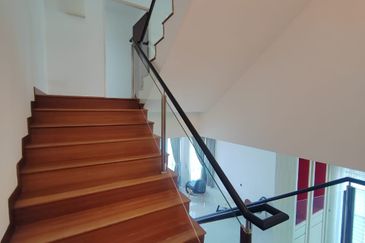 Akira @ 16 Sierra (Sierra 9)