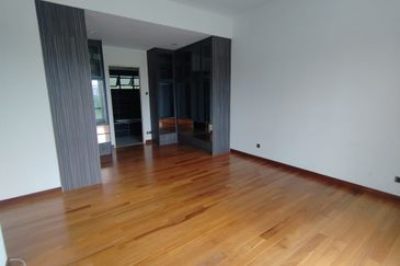 Akira @ 16 Sierra (Sierra 9)