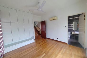 Akira @ 16 Sierra (Sierra 9)