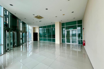 Pusat Perdagangan Seri Kembangan