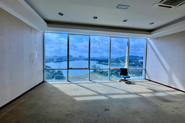 Pusat Perdagangan Seri Kembangan