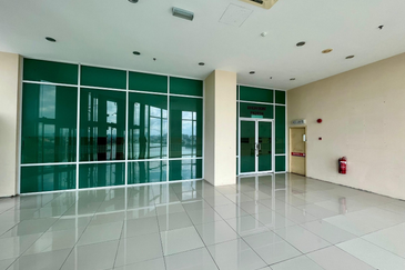 Pusat Perdagangan Seri Kembangan