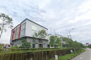 Pusat Perdagangan Maisons