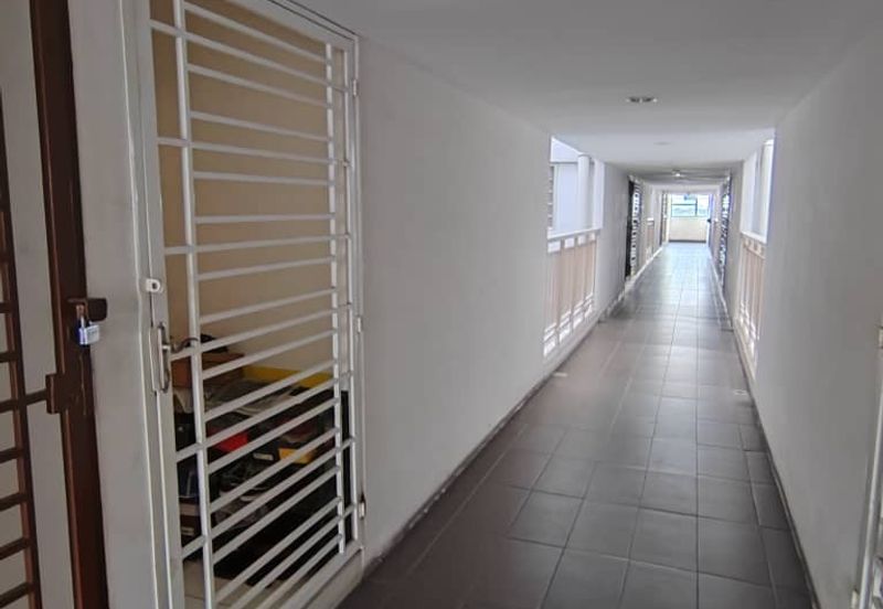 Calisa M @ Calisa Residences