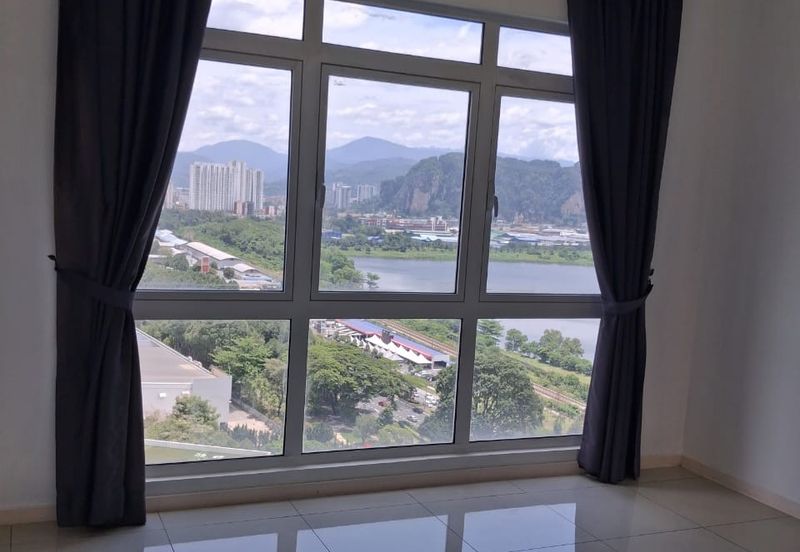 Clarita Tower @ Eco Sky