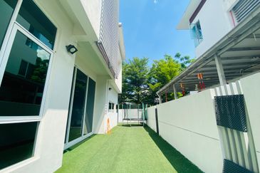 Jacaranda Garden Residence